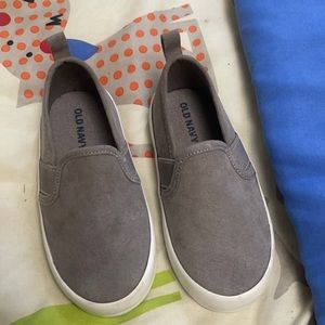 Old navy shoes  6 boys infant